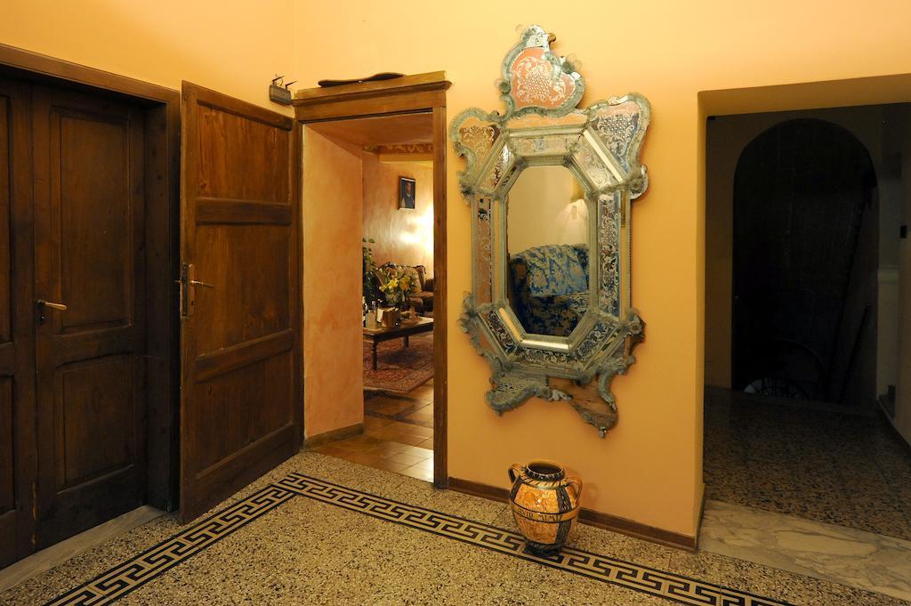 Bed and Breakfast Il Palazzo Del Cardinale à Montalcino Extérieur photo