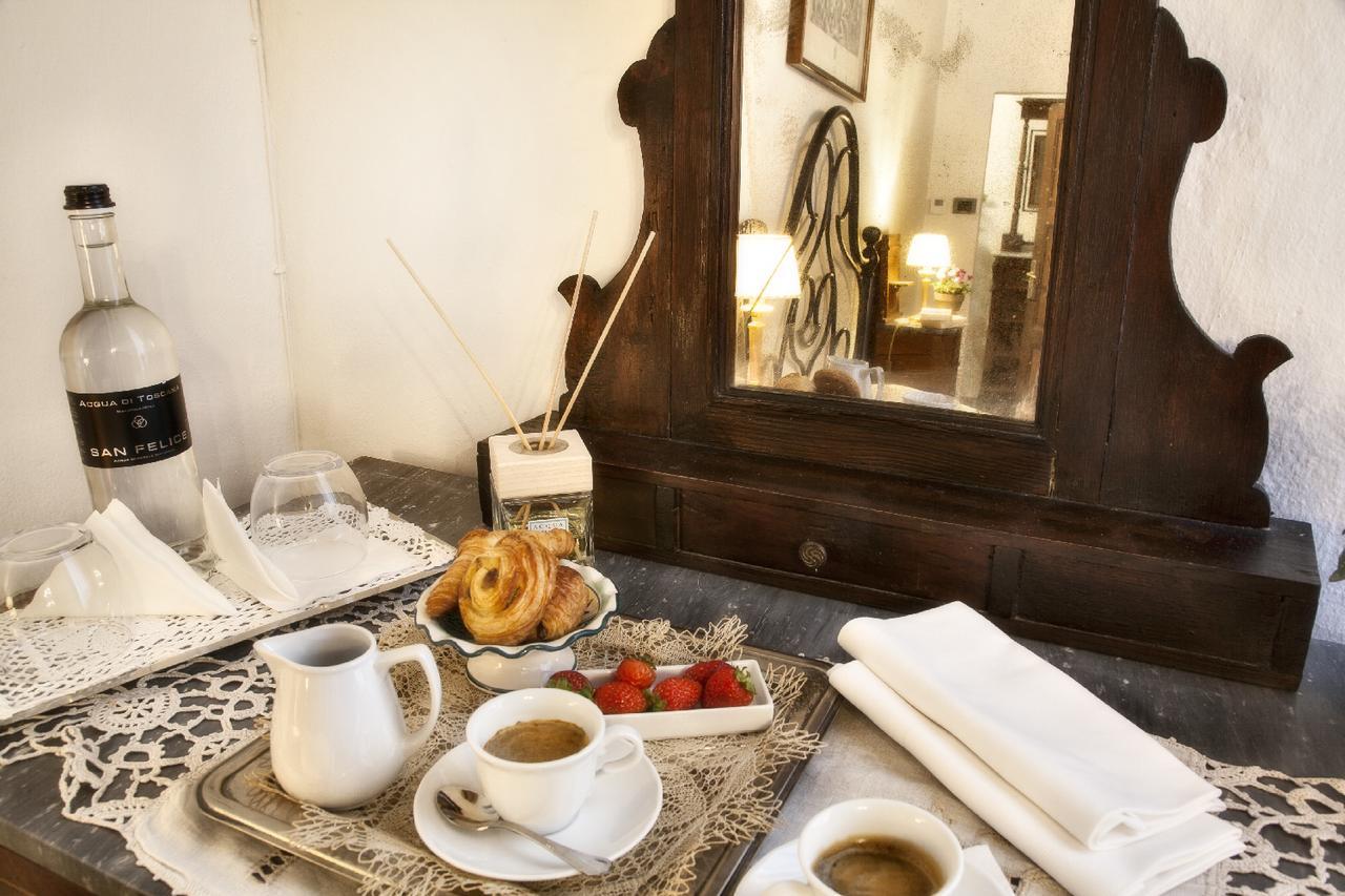 Bed and Breakfast Il Palazzo Del Cardinale à Montalcino Extérieur photo
