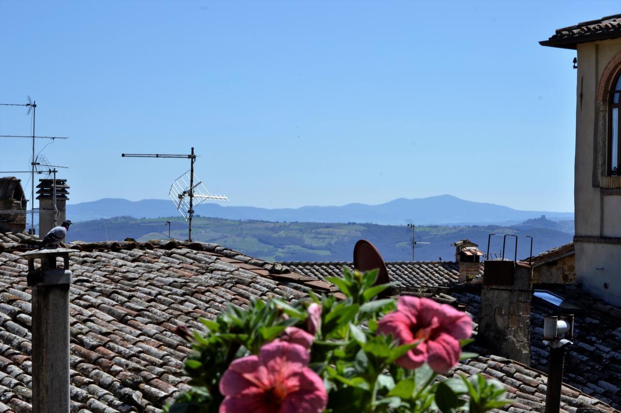 Bed and Breakfast Il Palazzo Del Cardinale à Montalcino Extérieur photo